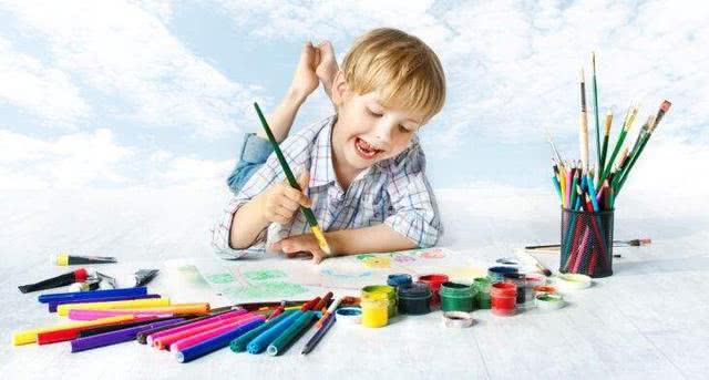 “开云电竞中国”中央军委给侯立军记一等功庆功大会举行(图1) 开云电竞官方网站